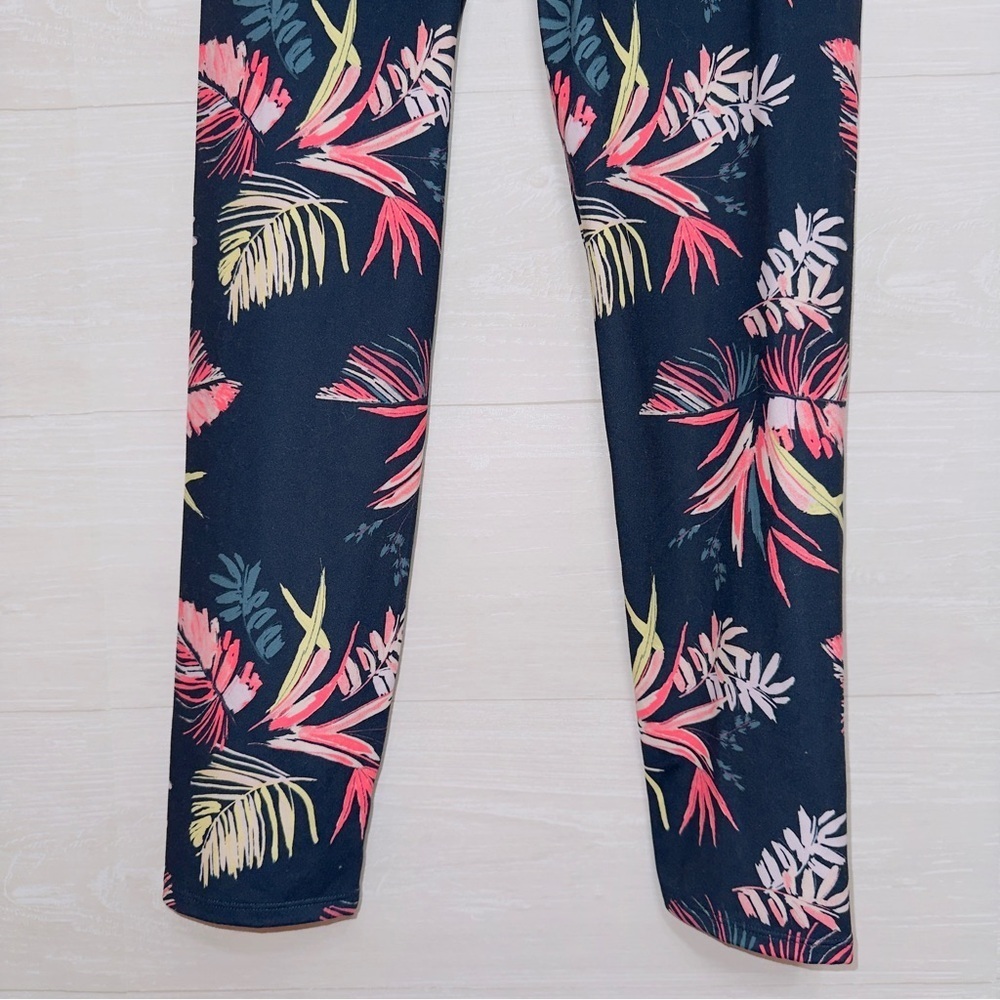 Joy Lab Women's Size Small Blue Pink Leaf Print High Rise Crop Athletic Leggings - Picture 5 of 6